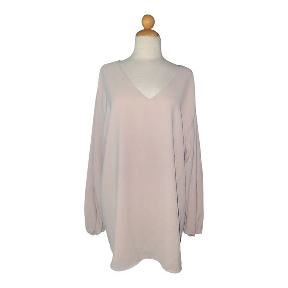 Qearal Tops - Qearal Oversized V-Neck Blouse Women's Plus Size XXL Beige EUC